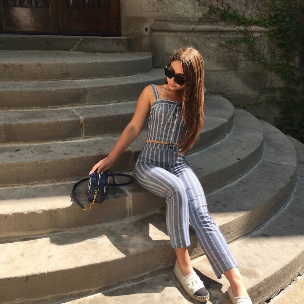 Meet your Posher, Hallie